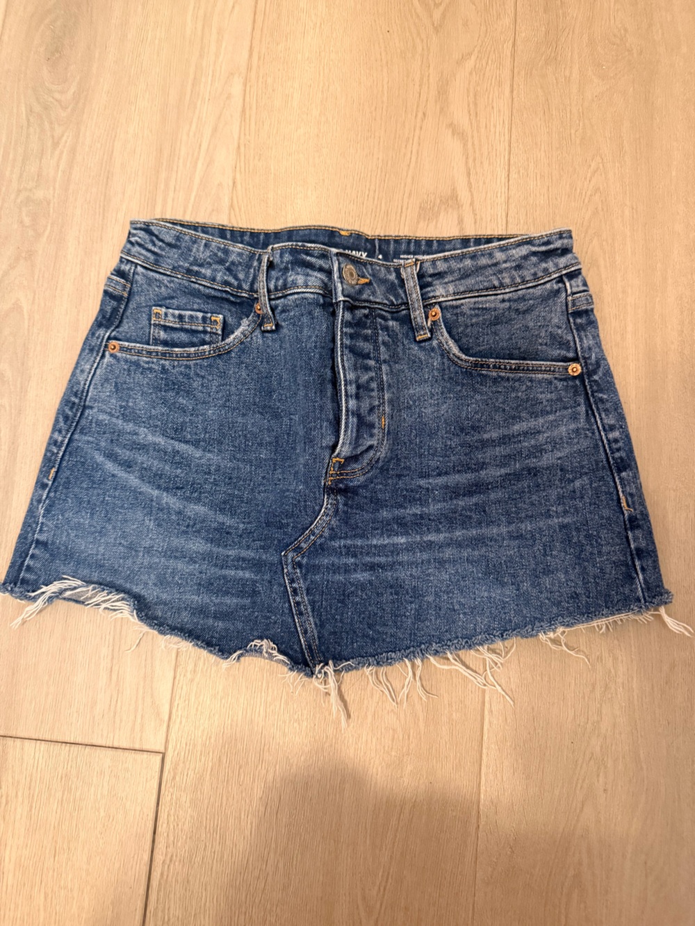 Old Navy Women High-Rise Secret-Smooth Pockets Denim Mini Skirt size 4 Midwash